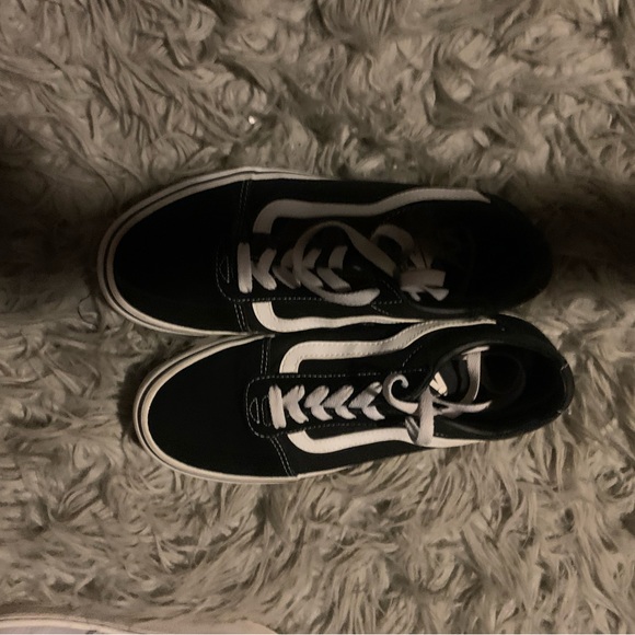 Vans black/white size 8 in women’s - Picture 2 of 3